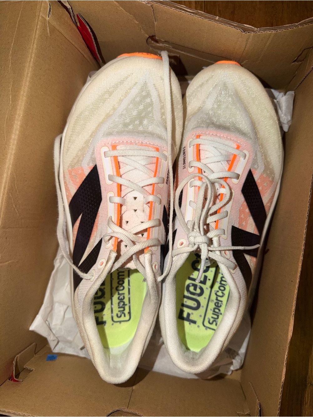 New Balance Fuel Cell SC Elite 4